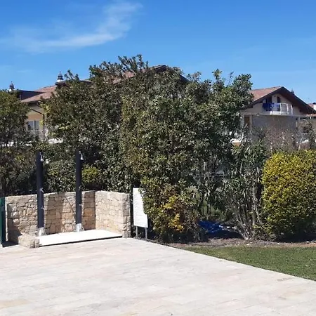 Giulia Luxury Σιρμιόνε