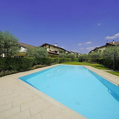 Giulia Luxury Sirmione