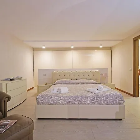 Giulia Luxury Apartamento Sirmione